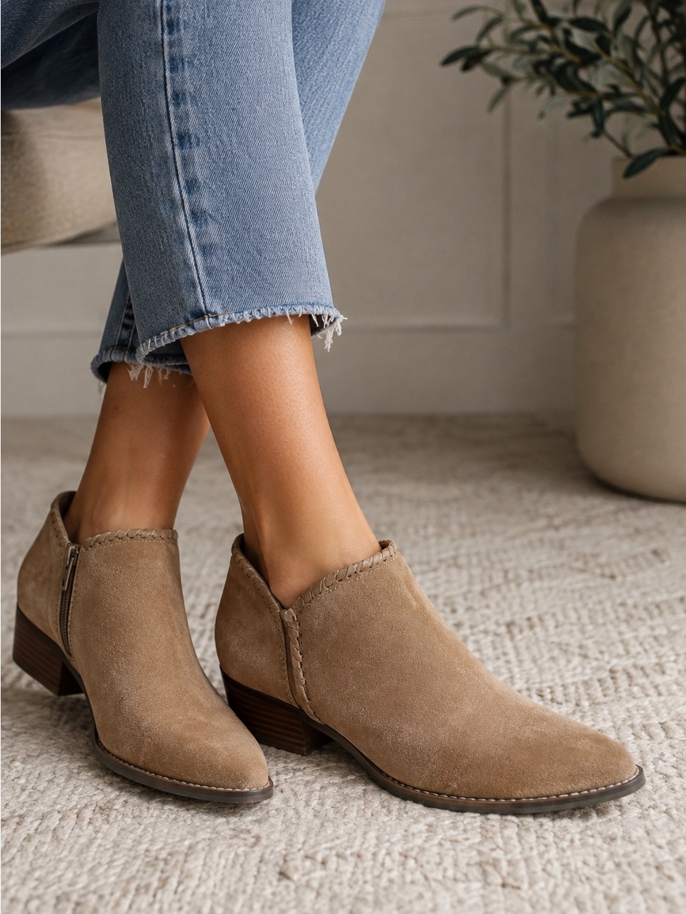 Jack Rogers Camel Suede Ankle Booties 8M Almond Toe Side Zip Boho Western